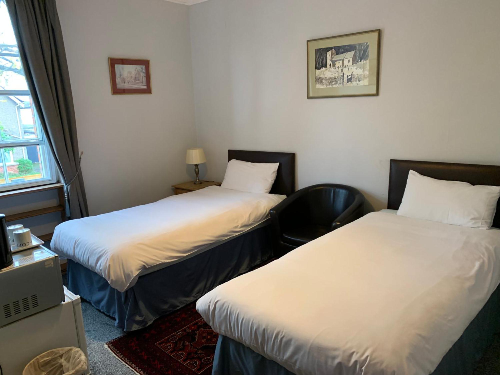 The Red House Hotel Grantham Room photo
