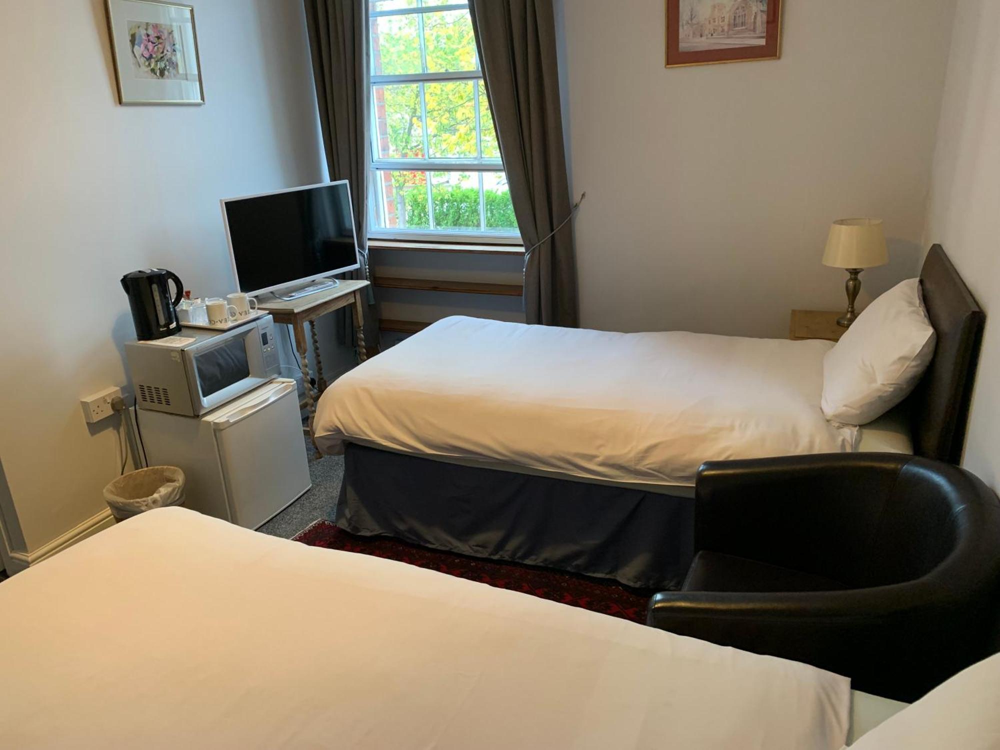 The Red House Hotel Grantham Room photo