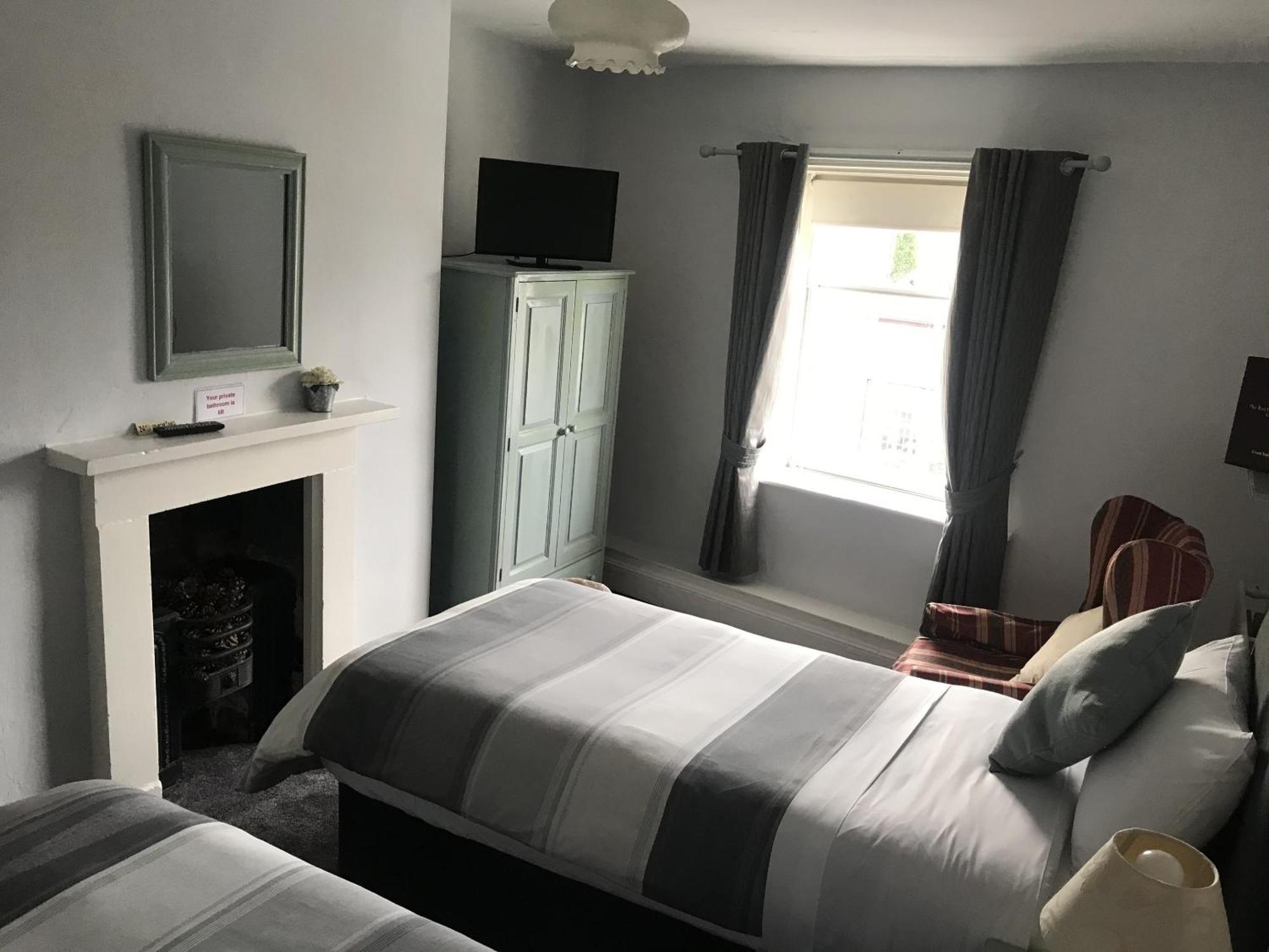 The Red House Hotel Grantham Room photo